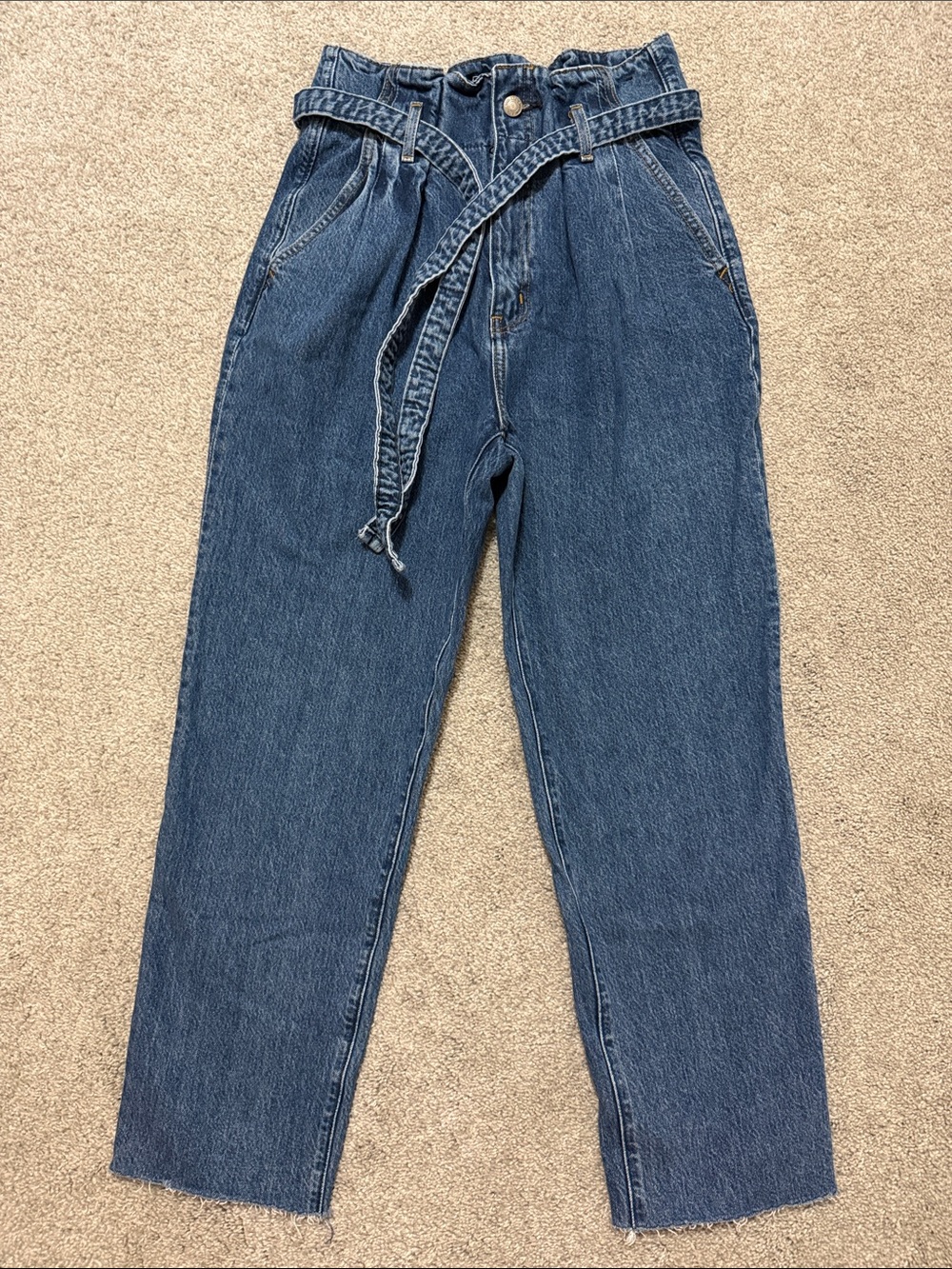 Abercrombie & Fitch Super High-Rise Paperbag Waist Denim with Belt Size 26